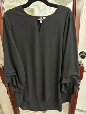 Cato Black Layered Dolman-Sleeve Tunic with Decorative Neck Accent